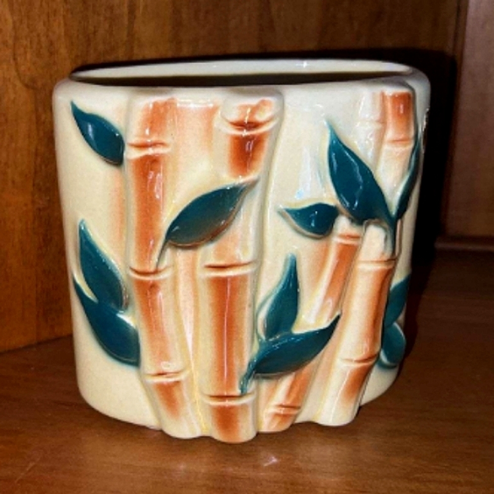 Royal Copley Yellow and Green Bamboo planter